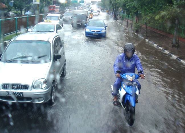 jakarta09_7_flooding.jpg