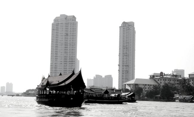 Bangkok_river_chavannes_nov10.jpg