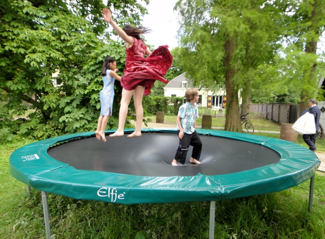 Chavannes.nl_jun10_trampolin.jpg