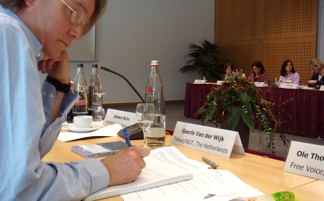 P_YNEmeeting_2009.jpg