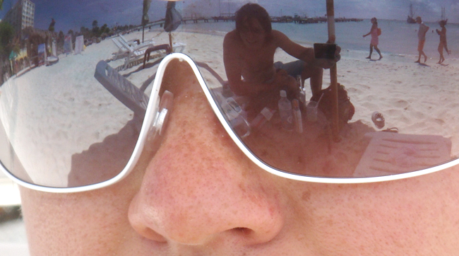 aruba_glasses_putih.jpg