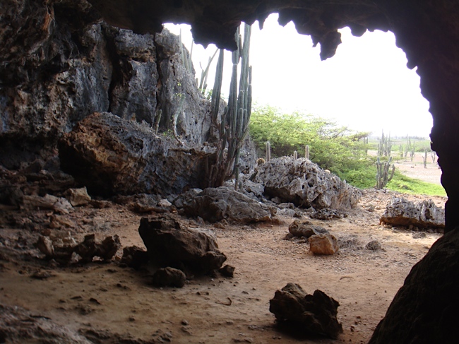 bonaire_cave.jpg