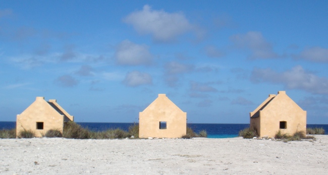 bonaire_slave_houses.jpg