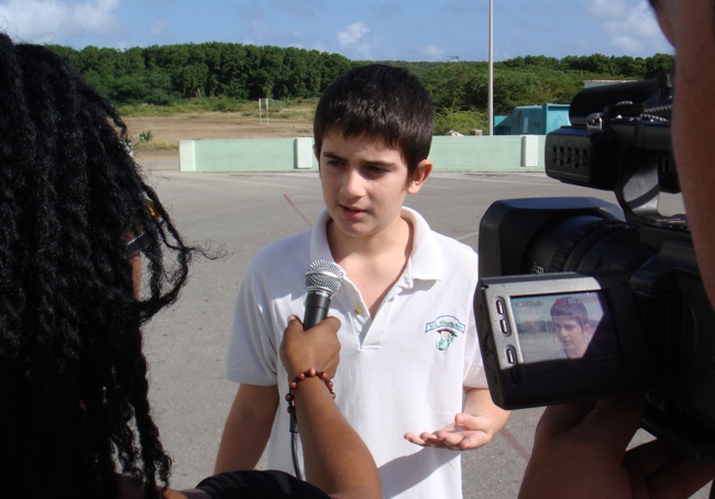 schoolkid_curacao.jpg