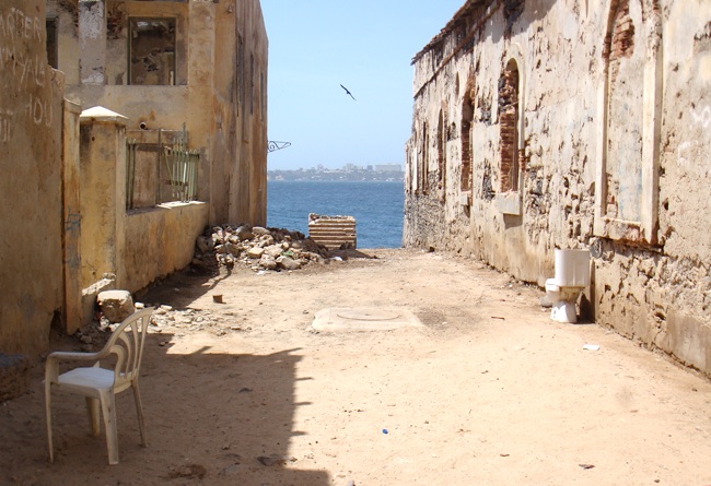 senegal_street_sea.jpg